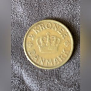 1925 Danmark Two Kroner AF Coin Overlap Cs With An X